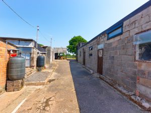 Photo 37- click for photo gallery